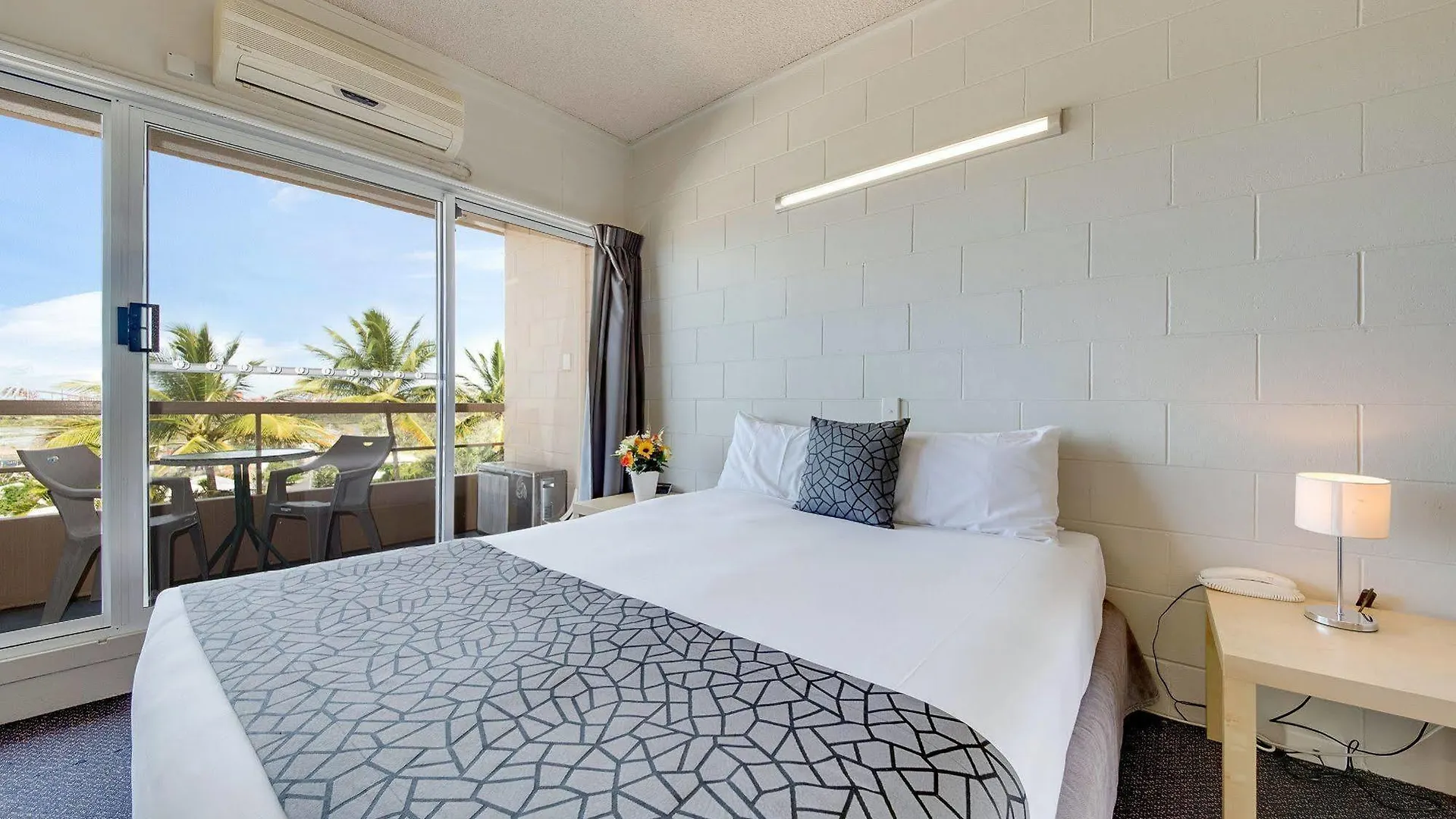 Camelot Motel Gladstone